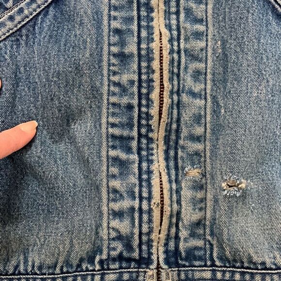Vtg Rare Distressed & Faded Lightweight OshKosh B’Gosh Denim Workwear Jacket 44R - Picture 9 of 17